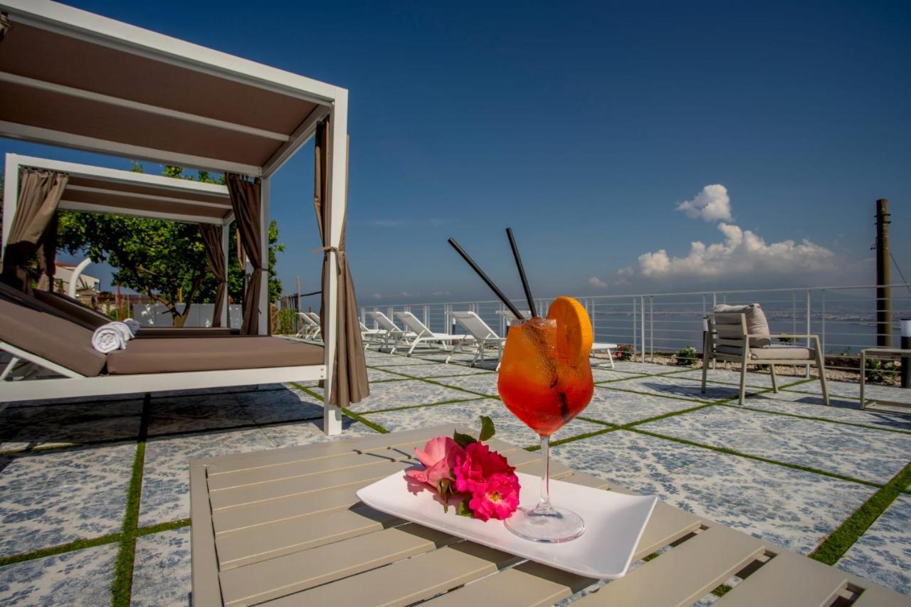 Relais Al Castello Bed & Breakfast Castellammare di Stabia Exterior photo