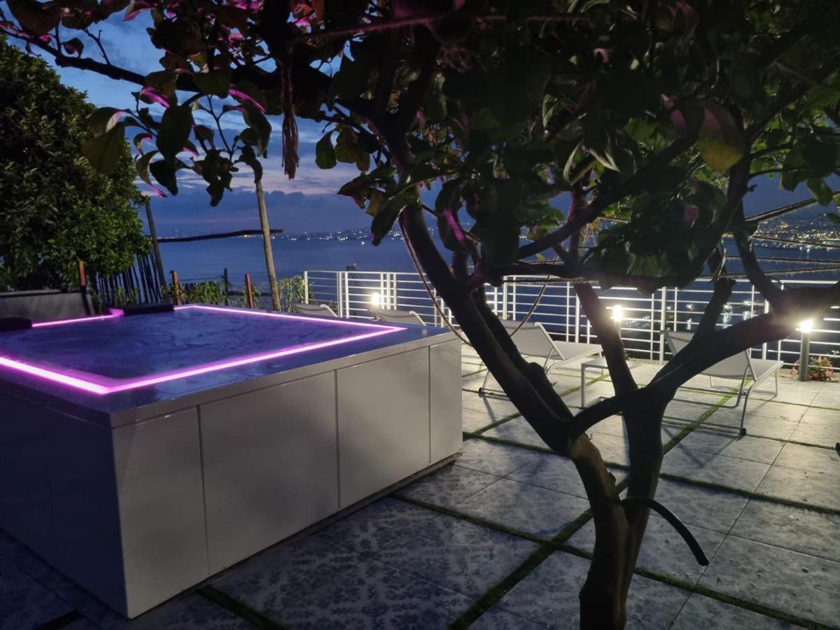 Relais Al Castello Bed & Breakfast Castellammare di Stabia Exterior photo
